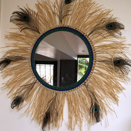 Grand Miroir décoratif raphia et plumes de Paon
