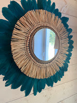 Decorative mirror made of rattan, raffia and large feathers (14 colours to choose from)