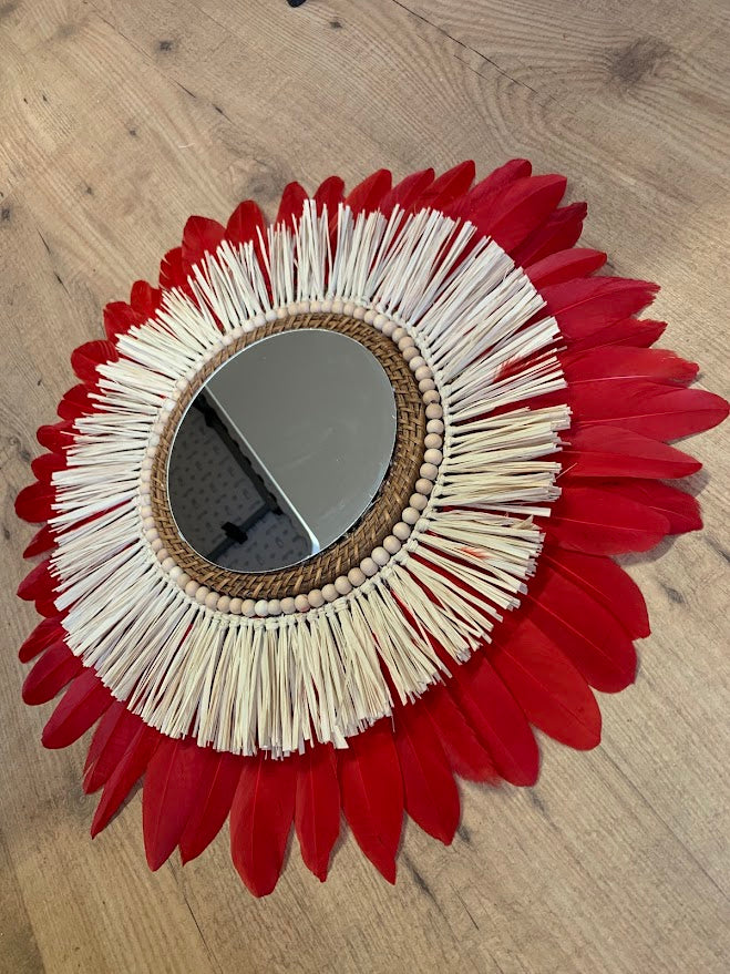 Decorative mirror made of rattan, raffia and large feathers (14 colours to choose from)