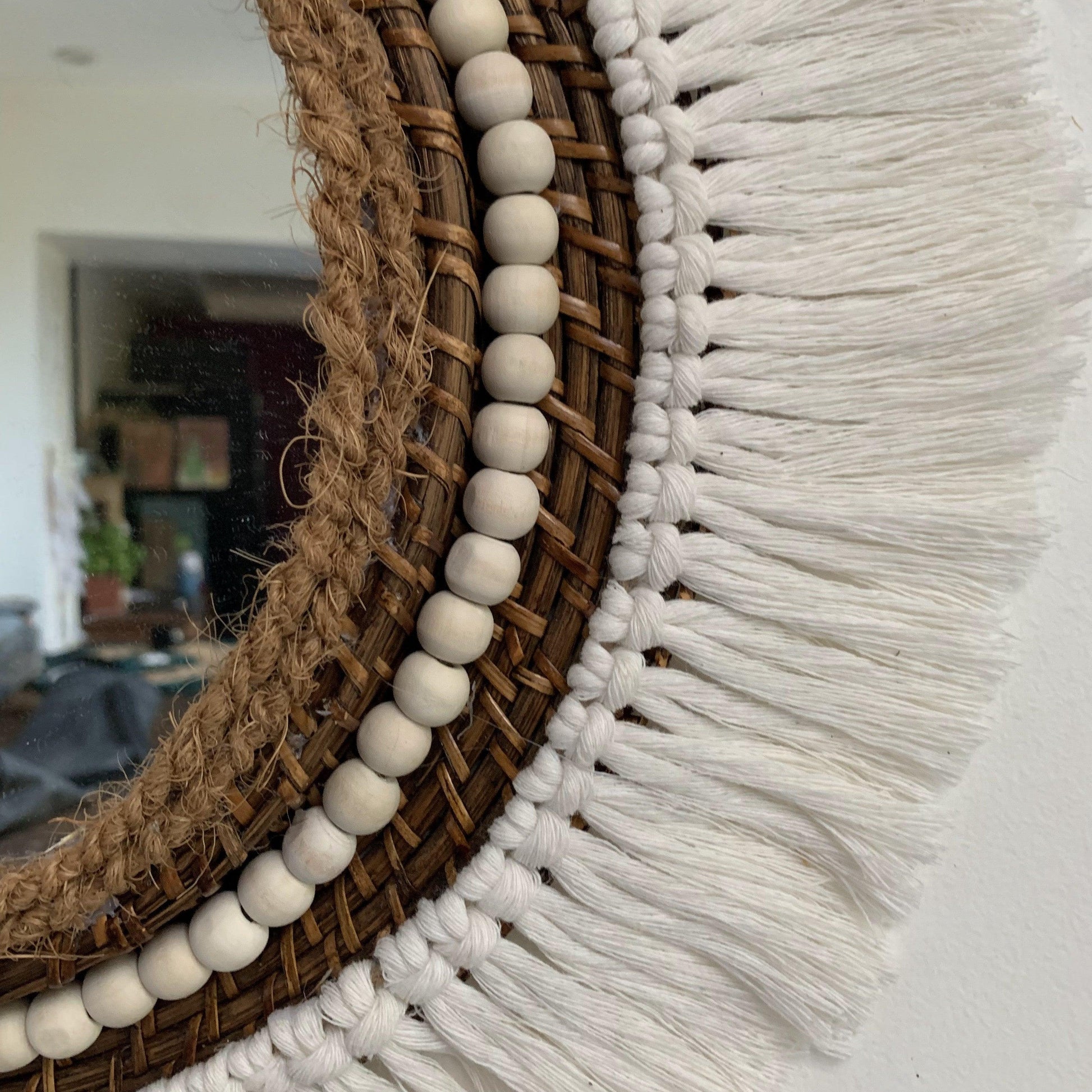 detail macramé blanc