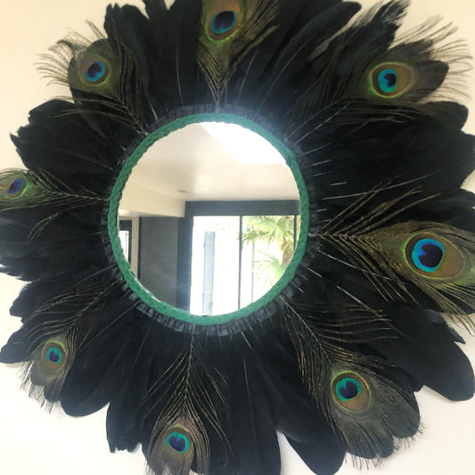 Miroir mural noir et plumes de Paon